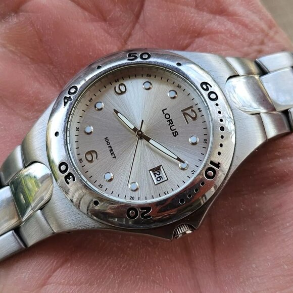 lorus Other - Lorus Men Wristwatch Date Calendar Watch Quartz Analog Silver Tone Wrist Watch